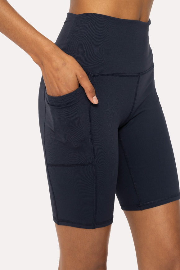 Tapered Band Essential Biker Shorts