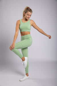 Lycra-Blend Essential Sweetheart Back Highwaist Leggings